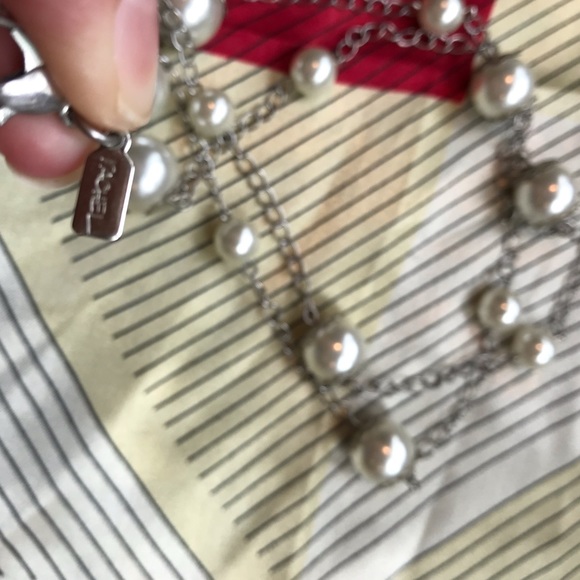 {FREE w/ purchase} Long silver necklace with faux pearls - Picture 4 of 5